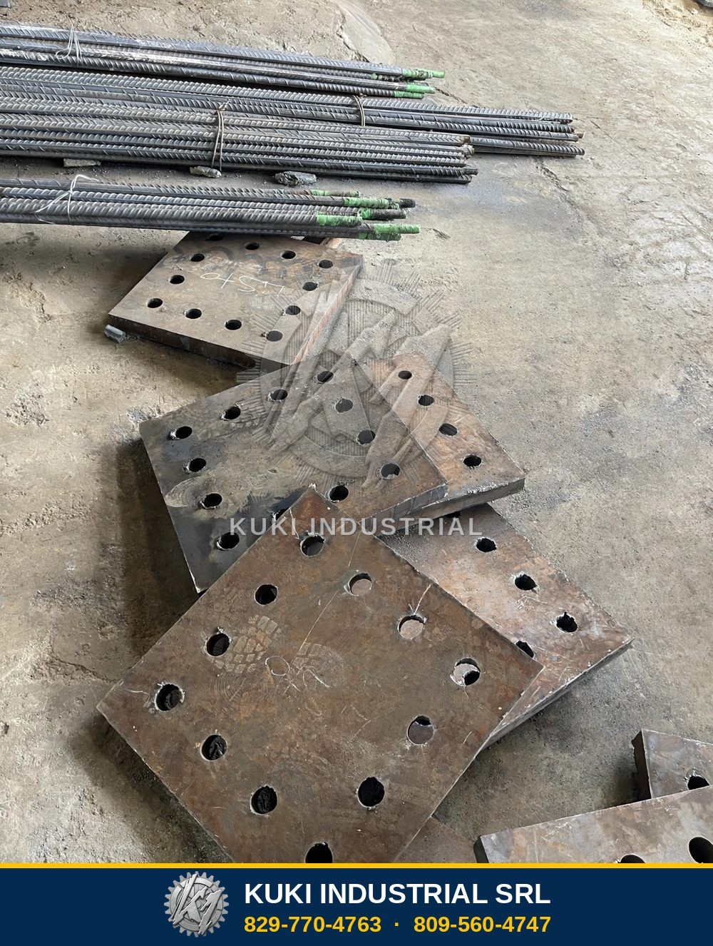 Corte de placas de 2 pulgadas en el taller de Kuki Industrial
